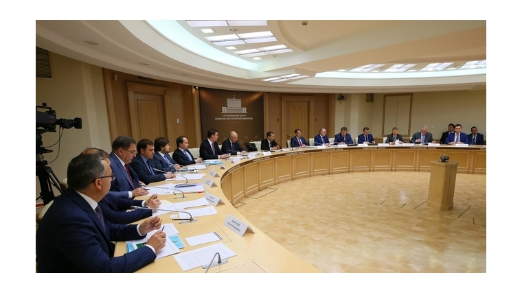 На совещании под председательством Премьер-министра России Дмитрия Медведева обсуждены задачи по обеспечению проведения в 2018 году сельскохозяйственных уборочных работ