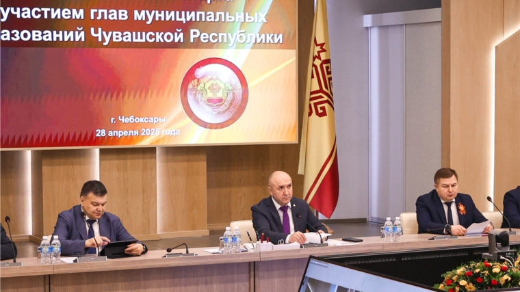 Олег Николаев: Продолжим работу по вводу в оборот сельхозземель, в 2025 году вернем еще треть от неиспользуемых